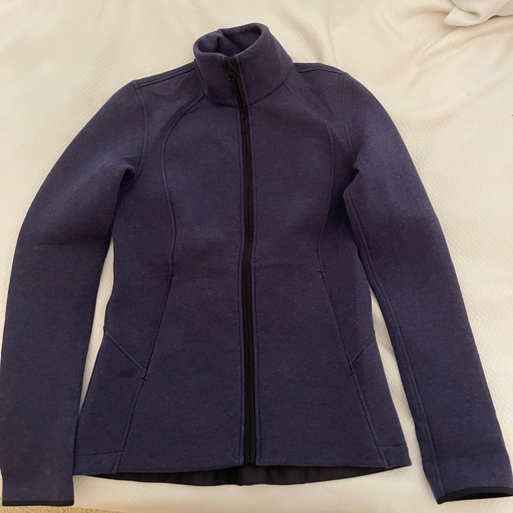 Lululemon heather navy jacket size 4